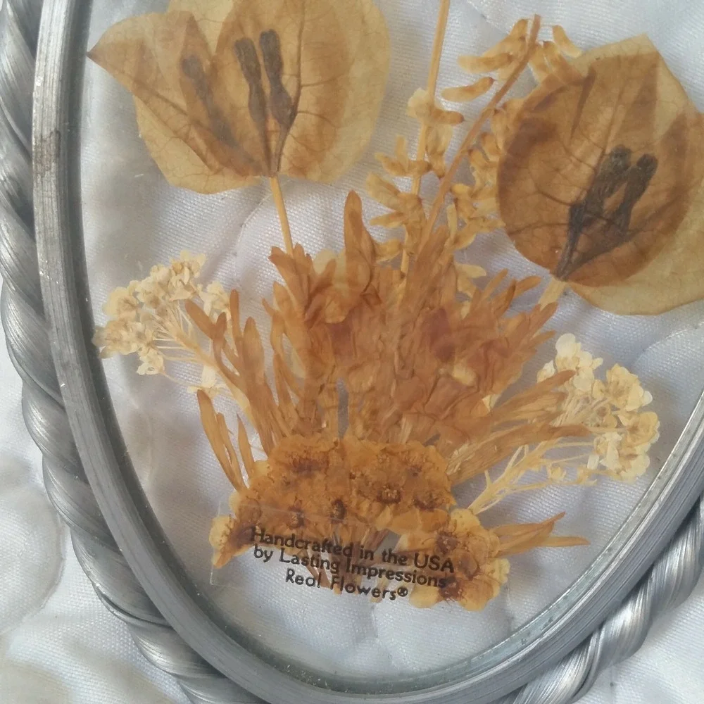 Vintage Dried Flower Oval Glass Frame Retro Boho Nature Lasting Impressions USA